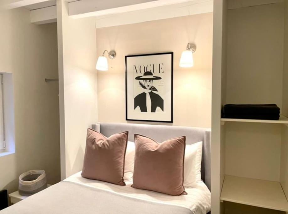 Cosy Camon Bolt-Hole Apartment Luaran gambar