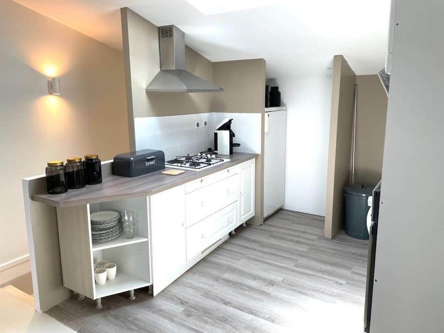 Cosy Camon Bolt-Hole Apartment Luaran gambar
